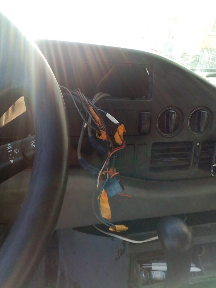 Серыйнага выкрадальніка аўтамабільных аксэсуараў ў Гродне затрымалі, калі ён ехаў да мамы