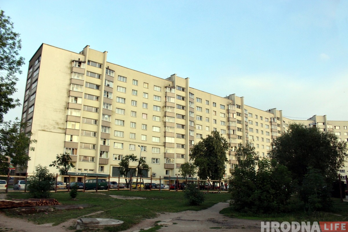 «Я не собираюсь строить забегаловку». Жители Ожешко не хотят видеть в своем дворе кафе-кондитерскую