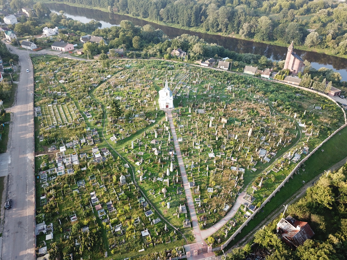 Последняя уборка на Фарном кладбище: гродненцев приглашают принять участие 