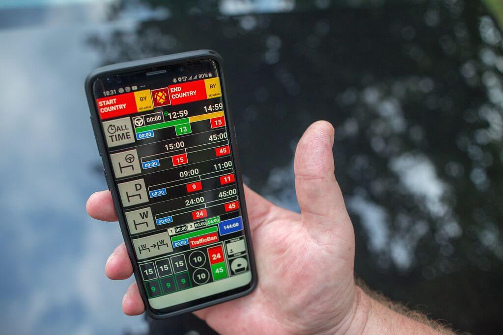 «Злой Дальнобой» из Гродно рассказал о создании канала и приложениях для дальнобойщиков