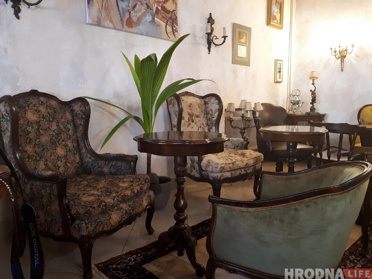 На Ожешко открылась винтажная кофейня "Атмосфера"