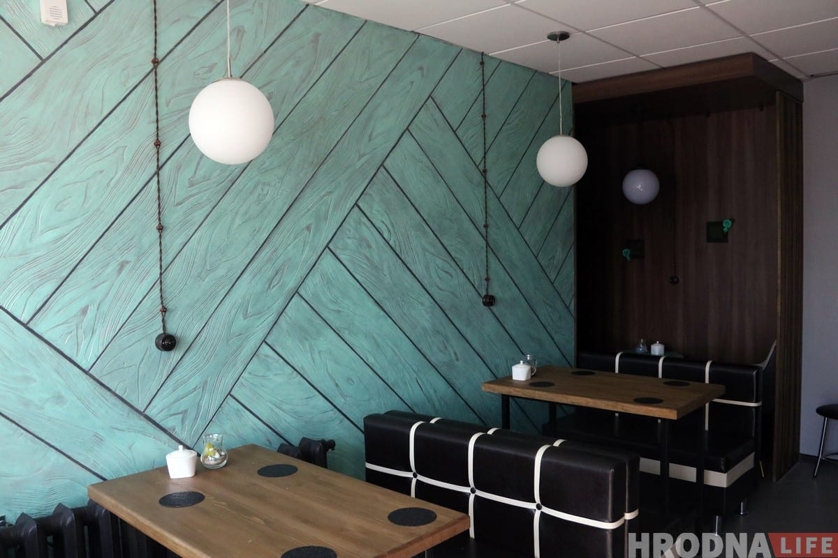 У цэнтры Гродна стала на адну кавярню больш: адкрылася "Кава Banga", дзе каву падаюць з салодкай ватай