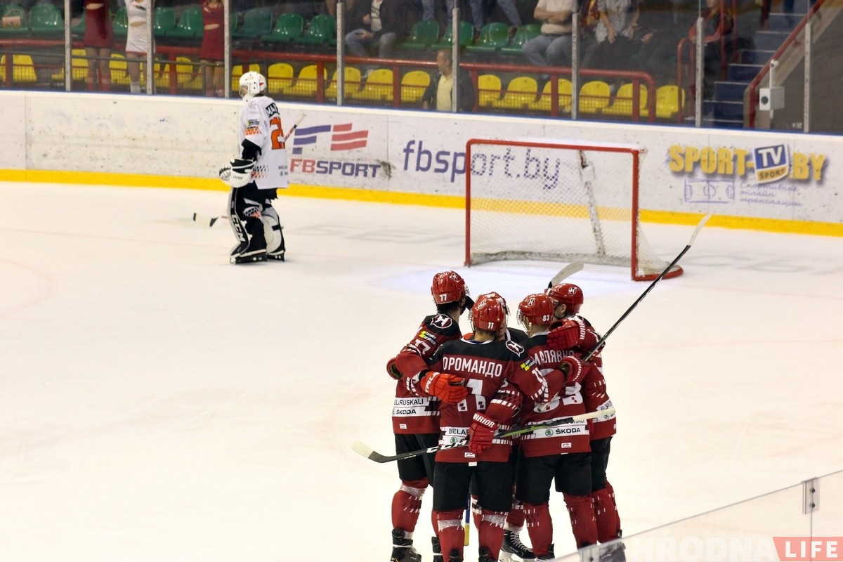 "Нёман" у першым хатнім матчы чэмпіянату разграміў "Шахцёр"