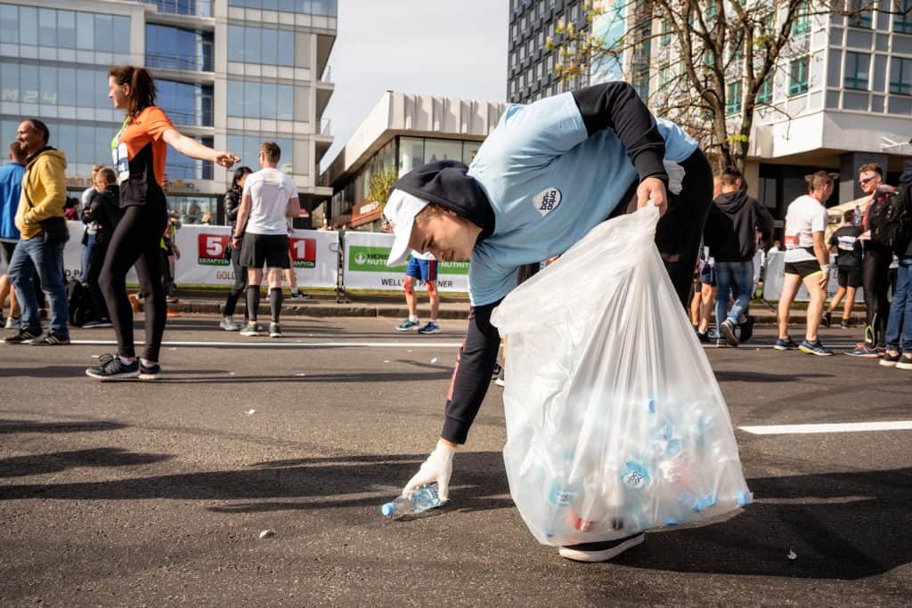 У час паўмарафона валанторы сабралі смецце: Беларусь далучаецца да міжнароднай экалагічнай акцыі World Clean Up
