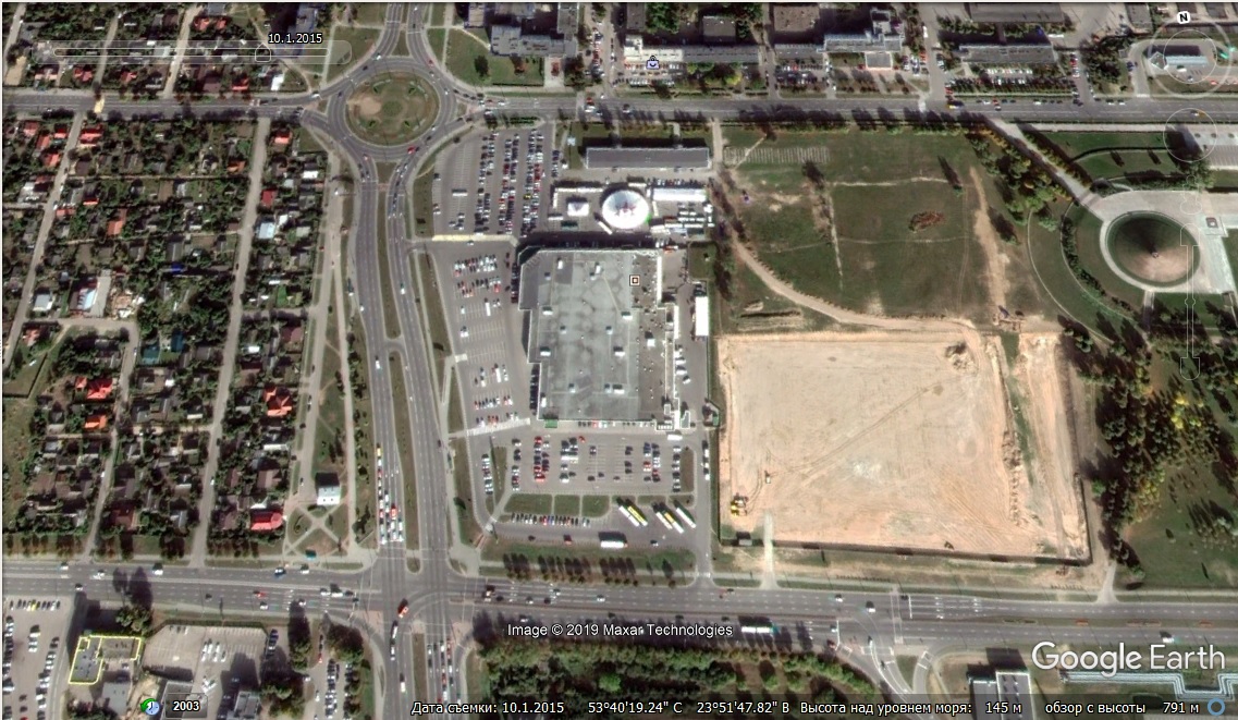 Першыя гіпермаркеты, рэканструкцыя Савецкай, новы стадыён і барацьба з азеляненнем: як забудоўваўся Гродна