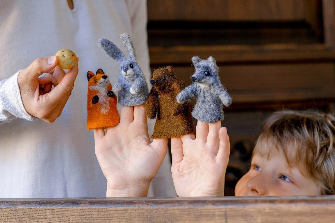 “Зробім восень цёплай разам". Крама “Лёля” абвяшчае конкурс работ з воўны “Зробім восень цёплай разам". Крама “Лёля” абвяшчае конкурс работ з воўны