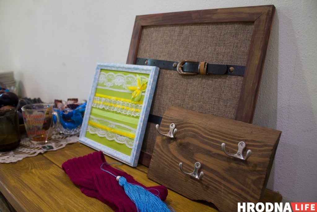 Людзей з інваліднасцю навучаць зарабляць хэнд-мэйдам