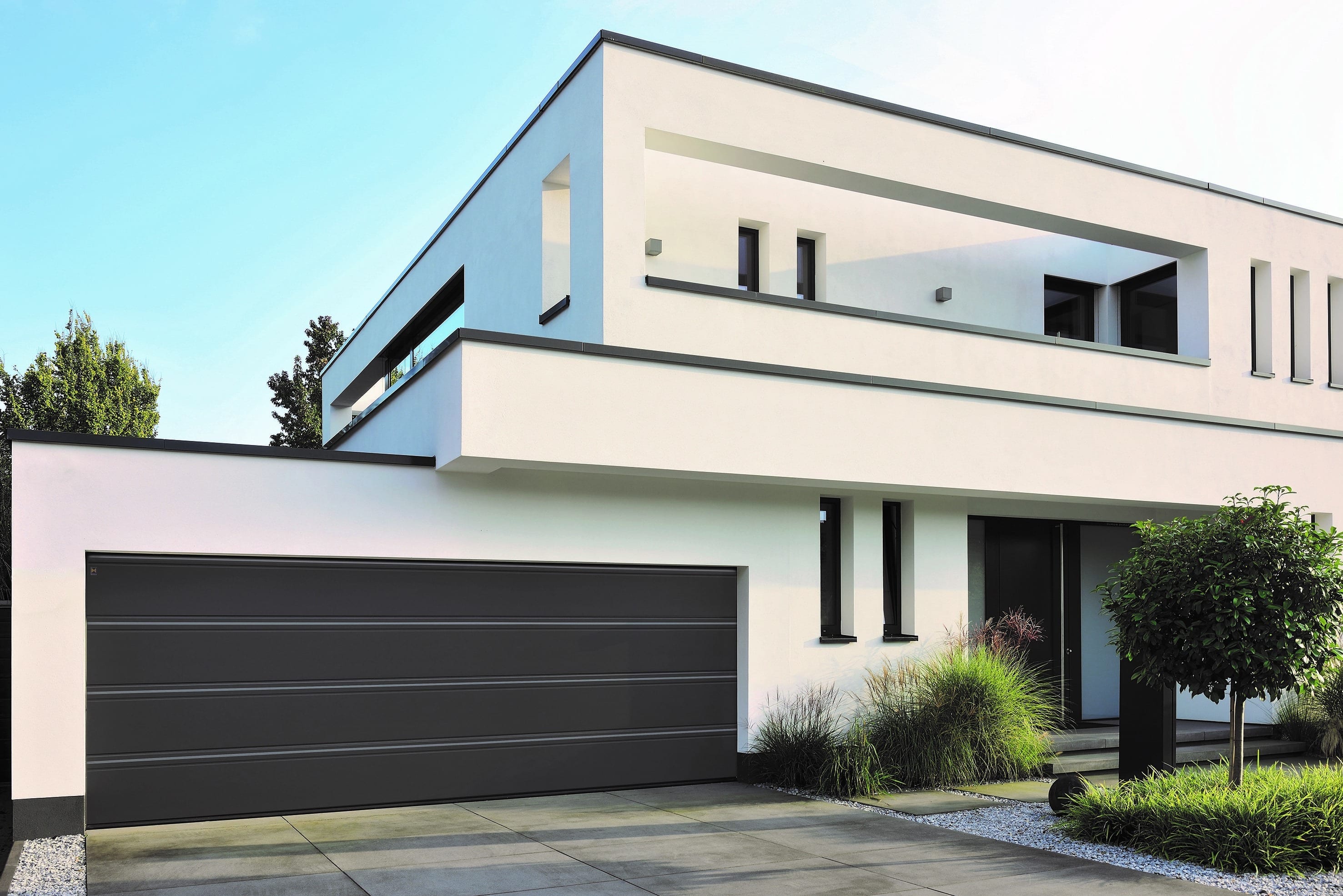 “Теперь у половины знакомых такие ворота”. Оказывается, гродненцы больше всего доверяют сарафанному радио и немецкому качеству