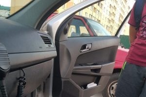 У Гродне па-новаму арганізуюць высадку дзяцей ля школаў: мае быць хутчэй і бяспечней У Гродне па-новаму арганізуюць высадку дзяцей ля школаў: мае быць хутчэй і бяспечней