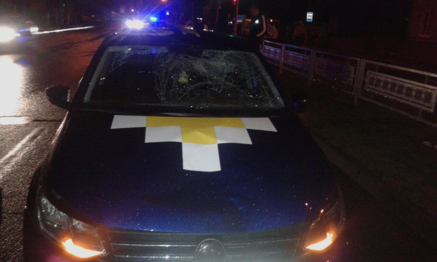 Рана раніцай у Лідзе таксі насмерць збіла 81-гадовага мужчыну. Да "зялёнага" заставалася чатыры секунды