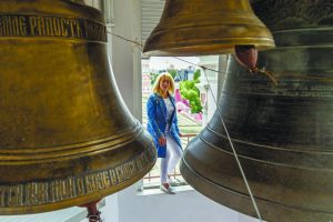 Юлія Мінчанка: "Я гляджу на жыццё са сваёй званіцы" Юлія Мінчанка: "Я гляджу на жыццё са сваёй званіцы"