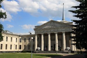 Гравюры каралей і подпіс Сапегі. У Гродне пакажуць выставу “З Беларуссю ў сэрцы” з калекцыі Міністра замежных спраў