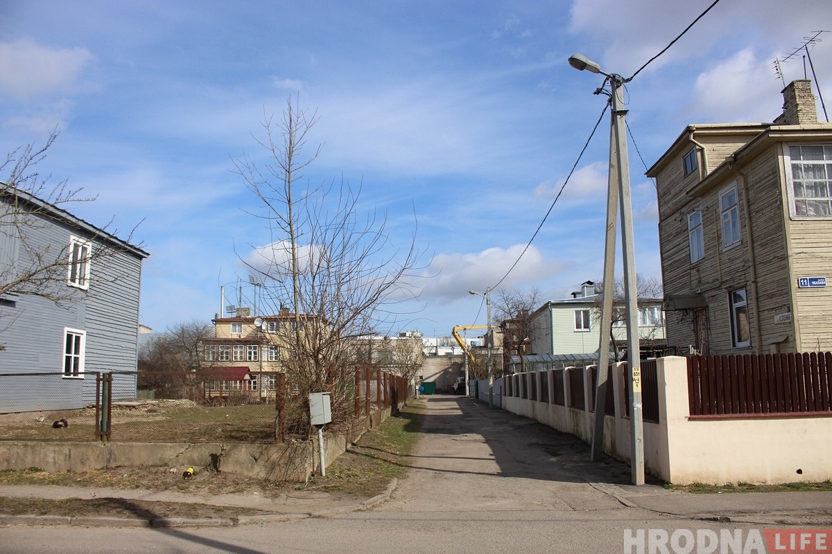 Далі шанец: міжваенны драўляны асабняк на Асіпенкі выставілі на аўкцыён