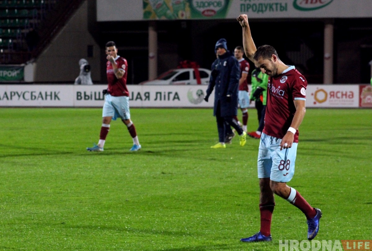 Прыклалі ўсе сілы, але прайгралі: ў "Заходнім дэрбі" зноў мацней "Дынама"