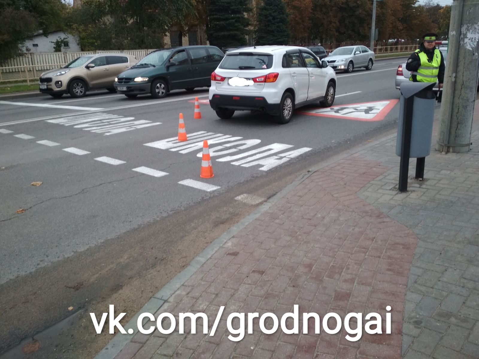 7-летняя девочка попала под машину на пешеходном переходе