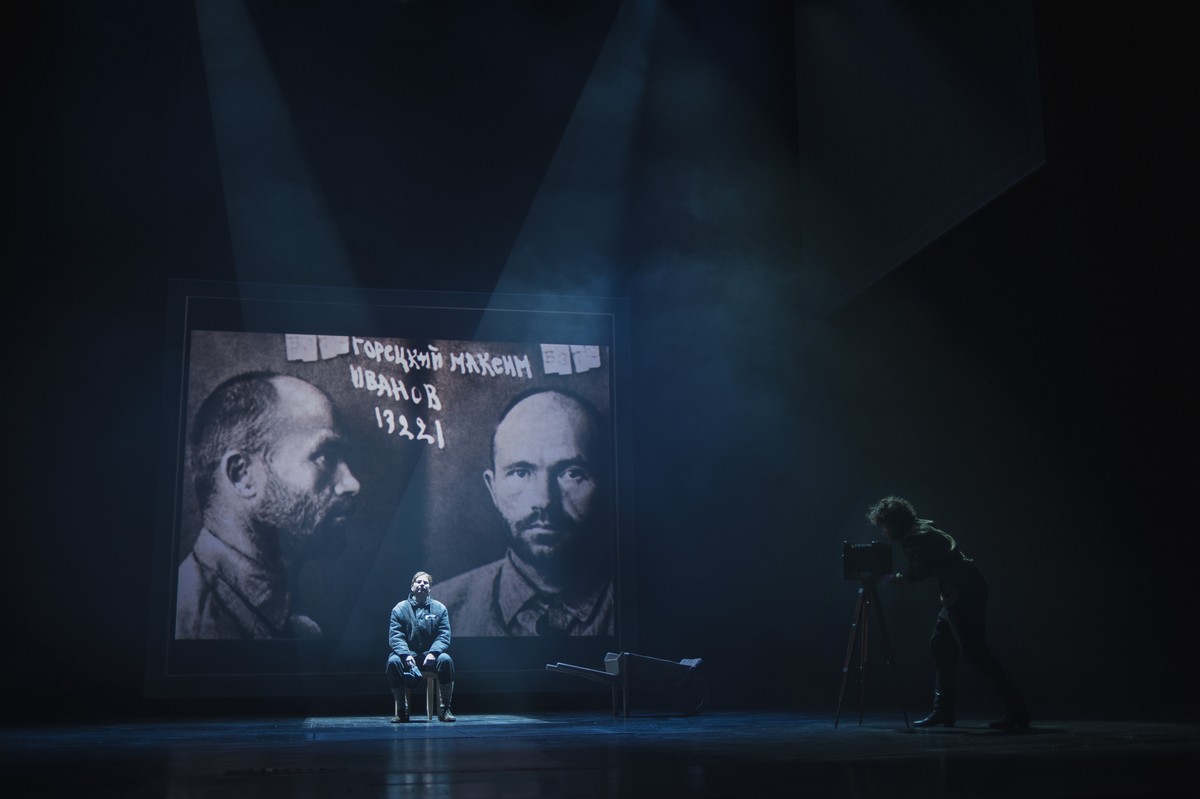 «Дзве душы» на всю Беларусь: спектакль главной сцены Купаловского впервые покажут в прямом эфире