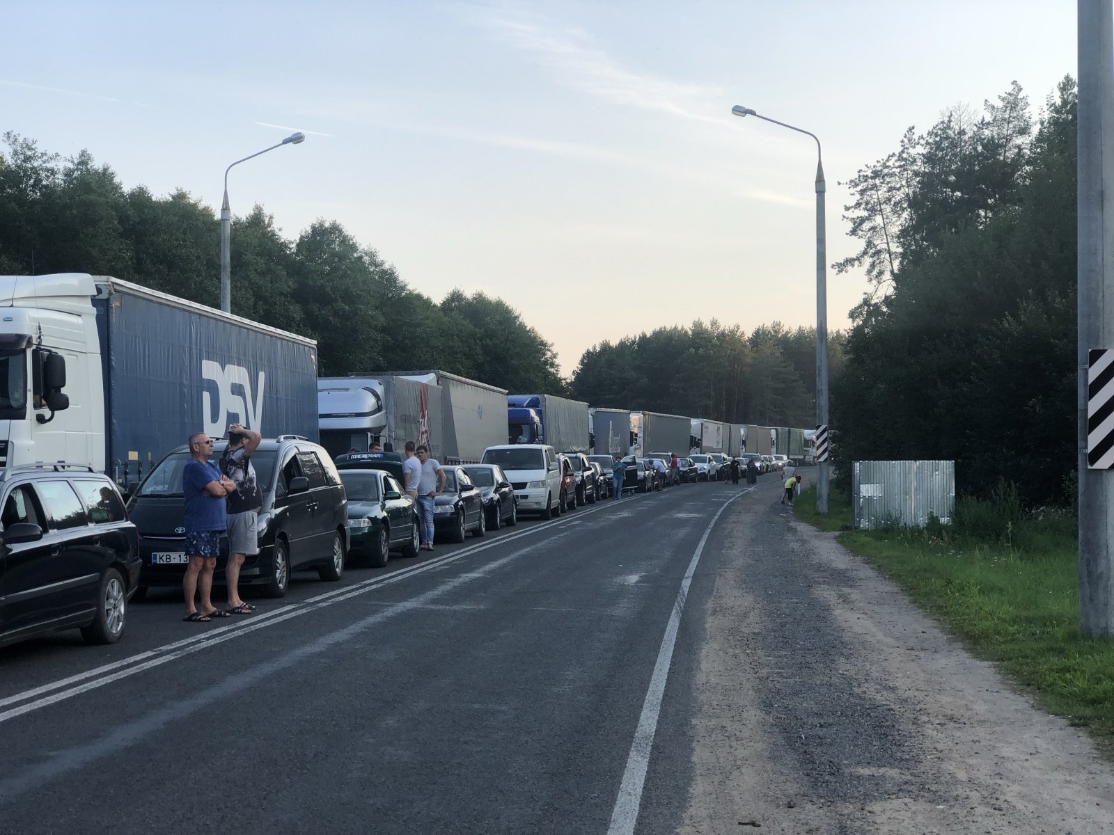 Адсочваць чэргі на мяжы можна будзе праз мабільную прыладу