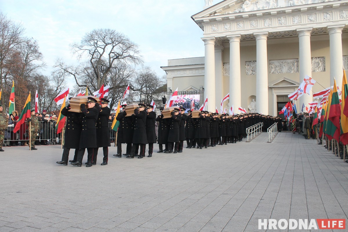 Как в Вильнюсе прошло перезахоронение Кастуся Калиновского и других повстанцев