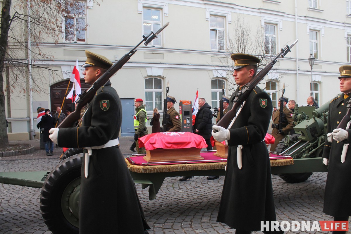 Как в Вильнюсе прошло перезахоронение Кастуся Калиновского и других повстанцев