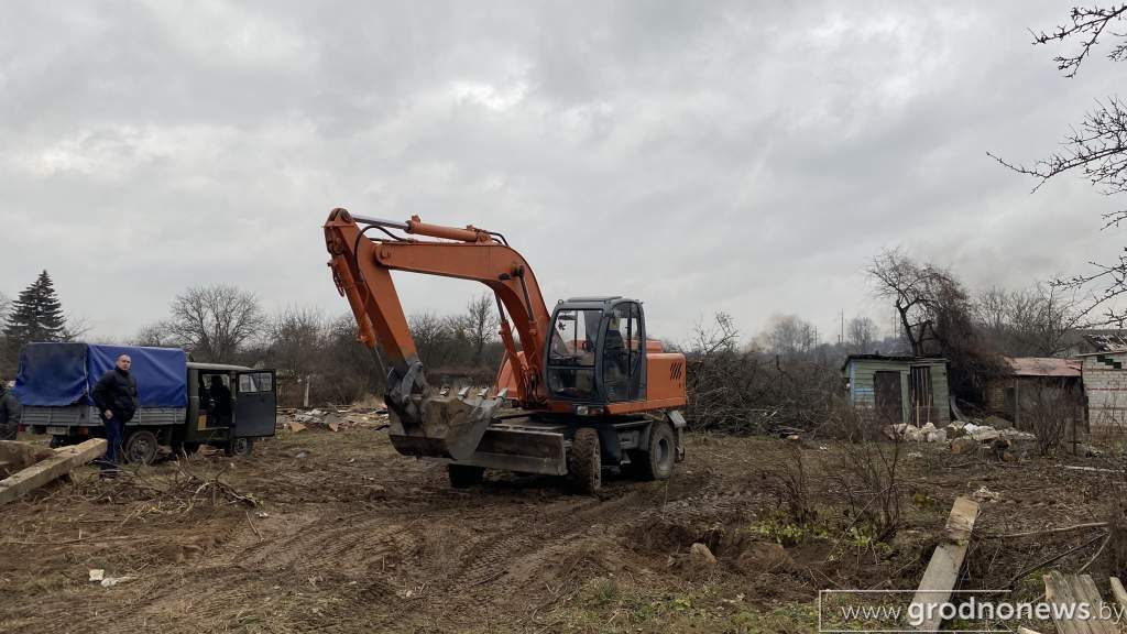 В Гродно начали сносить "азотовские" дачи: идет подготовка к продлению Южной и М6