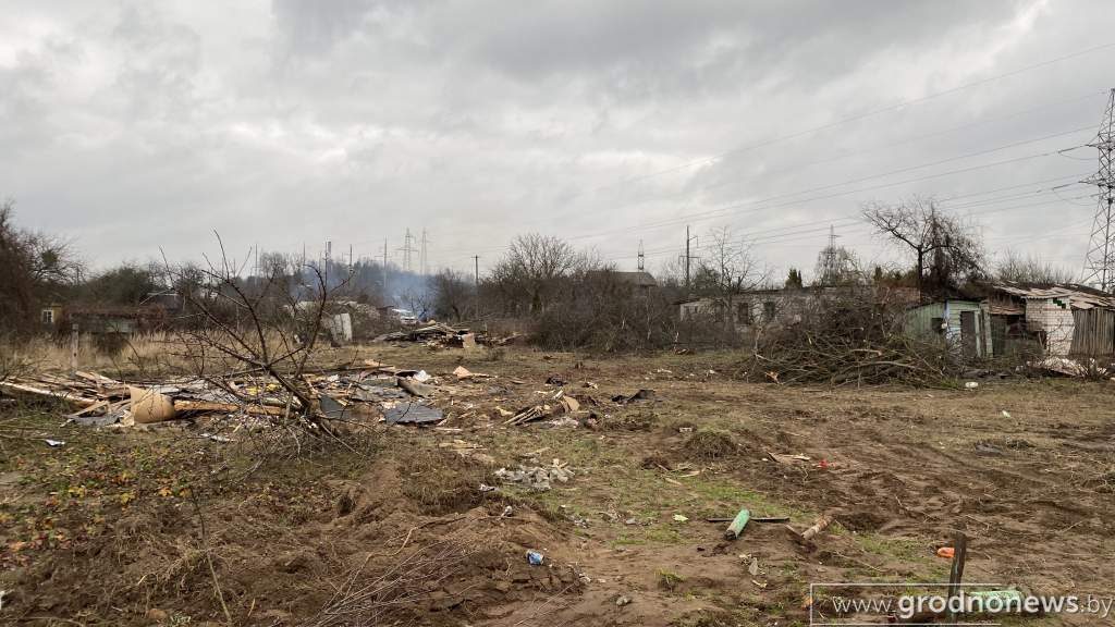 В Гродно начали сносить "азотовские" дачи: идет подготовка к продлению Южной и М6