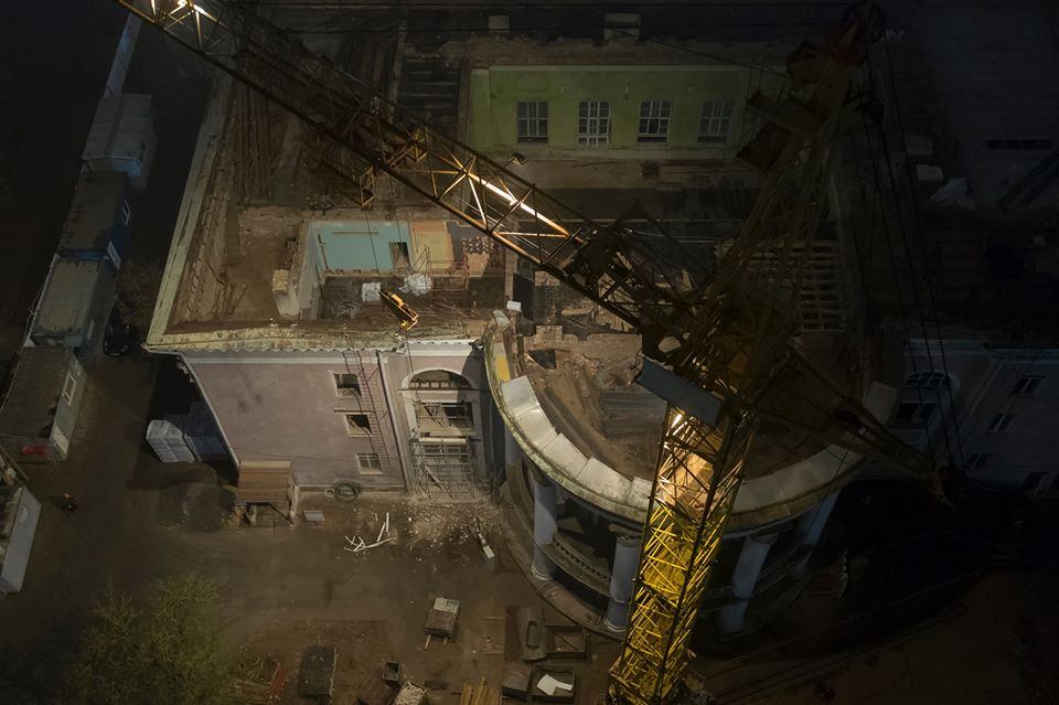 Глядзіце, як выглядае рэканструкцыя Палаца тэкстыльшчыкаў з вышыні Глядзіце, як выглядае рэканструкцыя Палаца тэкстыльшчыкаў з вышыні