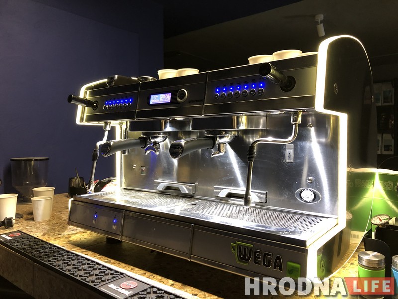 50 гатункаў кавы, уласная выпечка і навучанне. У Гродне адкрываецца новая крама кавы 50 гатункаў кавы, уласная выпечка і навучанне. У Гродне адкрываецца новая крама кавы