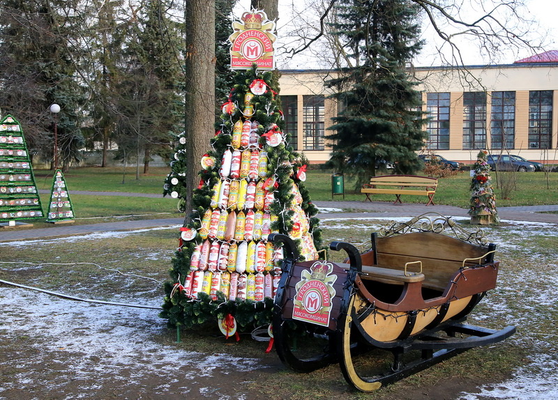 У Гродне абралі найлепшую ялінку горада. А некаторыя дыскваліфікавалі У Гродне абралі найлепшую ялінку горада. А некаторыя дыскваліфікавалі