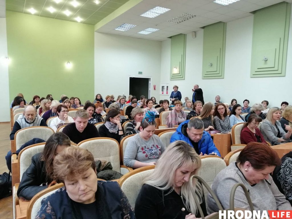 “Вызваліць, бо інвалід”. Мужчыну, што 2 месяцы хаваўся з сынам у Расіі, не пакараюць за збіццё жонкі