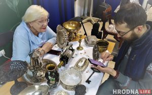 Ад цукерачных фанцікаў да аскепкаў Пампеі. На Жывой бібліятэцы распавялі, што калекцыянуюць гродзенцы