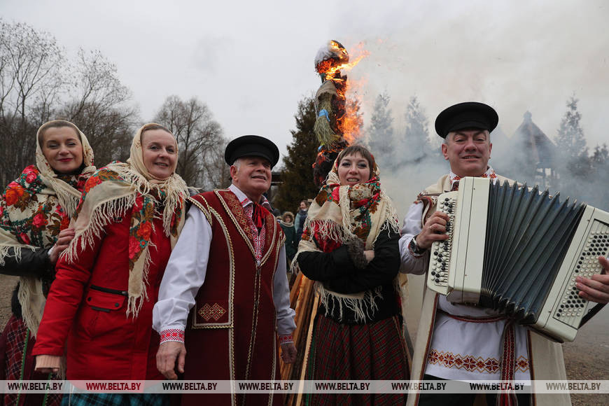 Баба-Яга і бліны на рыдлёўцы. Як у Гродне прайшлі провады зімы Баба-Яга і бліны на рыдлёўцы. Як у Гродне прайшлі провады зімы
