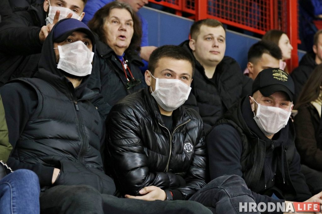 Легіянеры футбольнага "Нёмана" распавялі, як у час пандэміі схадзілі на хакей Легіянеры футбольнага "Нёмана" распавялі, як у час пандэміі схадзілі на хакей