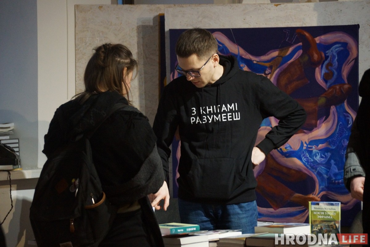 Любіў “дзюдзікі” і ніколі не скардзіўся. 10 цытат з Pradmova, каб зразумець магію Караткевіча