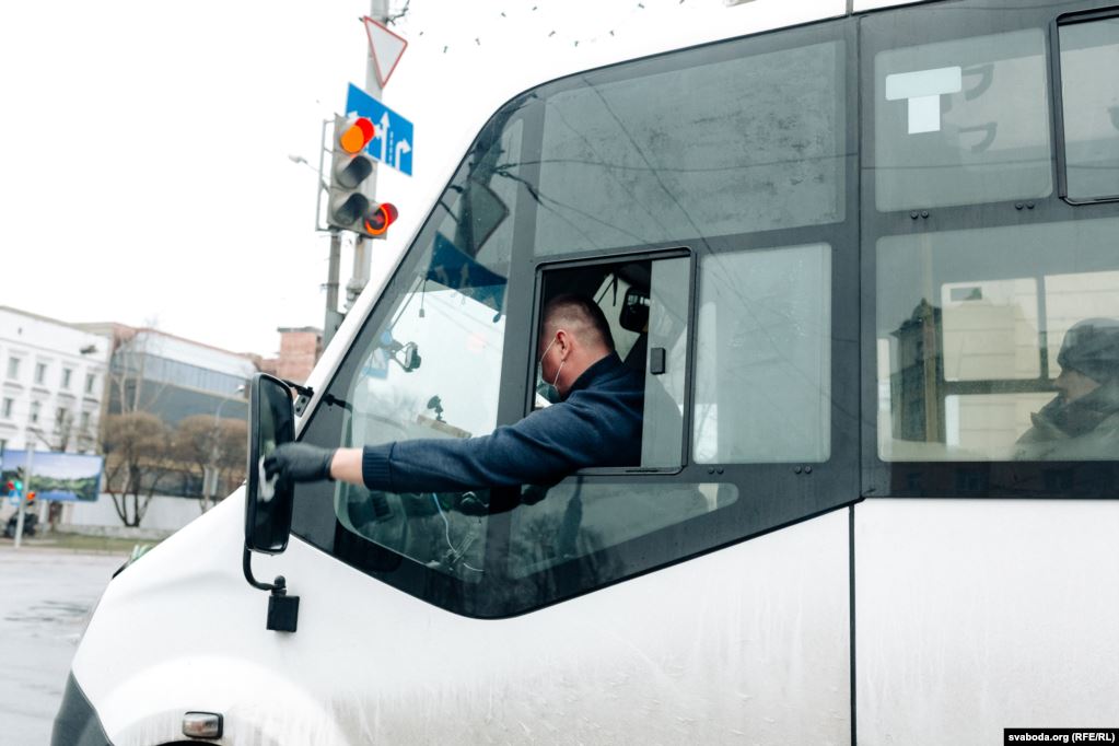 "К телу нельзя было прикасаться". Что известно о третьей смерти белоруски с коронавирусом