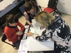 Гродзенцаў навучаць кіраваць канфліктамі і прыймаць рашэнні Фота: edustudio.by