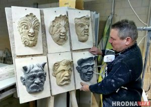 Скульптар паказаў новыя маскароны, якія хутка з'явяцца на Старым замку Скульптар паказаў новыя маскароны, якія хутка з'явяцца на Старым замку