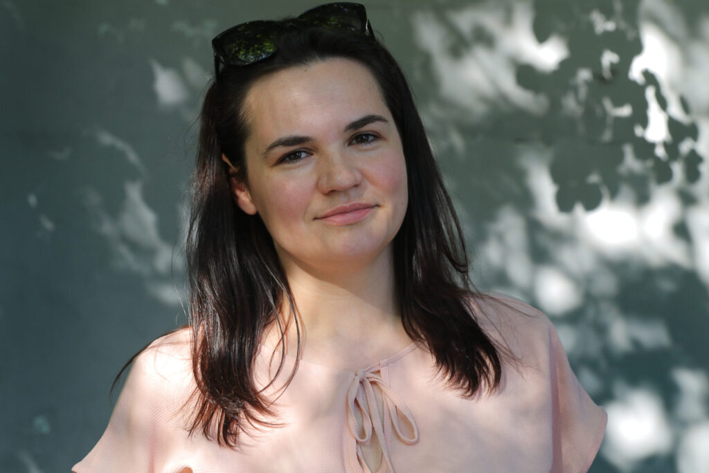 Бабарыку і Цапкалу адмовілі ў рэгістрацыі, Ціханоўская - кандыдатка на пасаду прэзідэнта