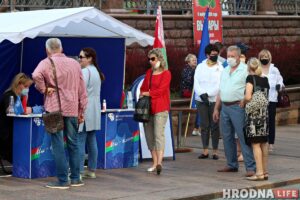 У Гродне прайшоў першы пікет за Лукашэнку (ФОТА+ВІДЭА) У Гродне прайшоў першы пікет за Лукашэнку (ФОТА+ВІДЭА)