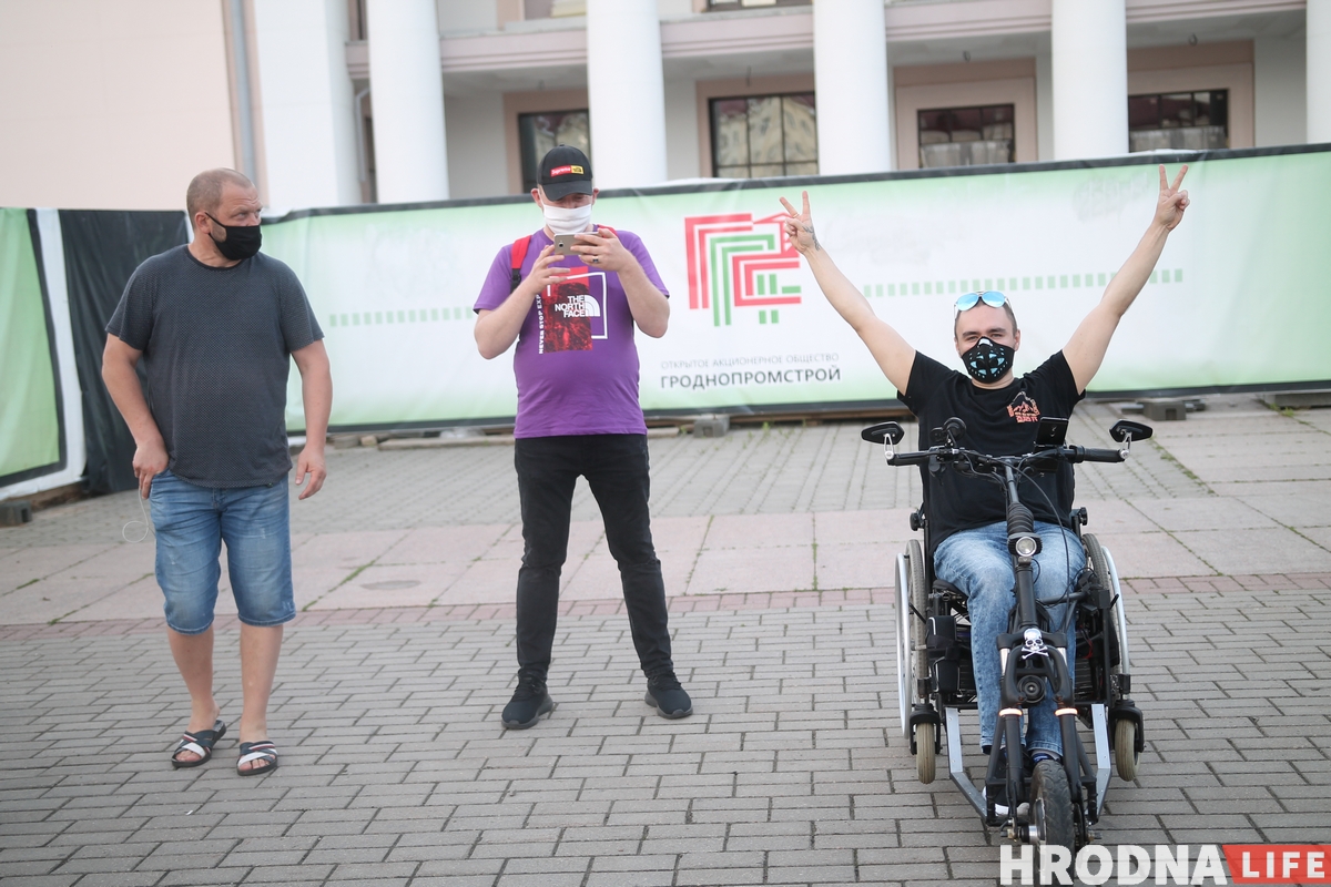 У Гродне адбылася акцыя салідарнасці з затрыманымі