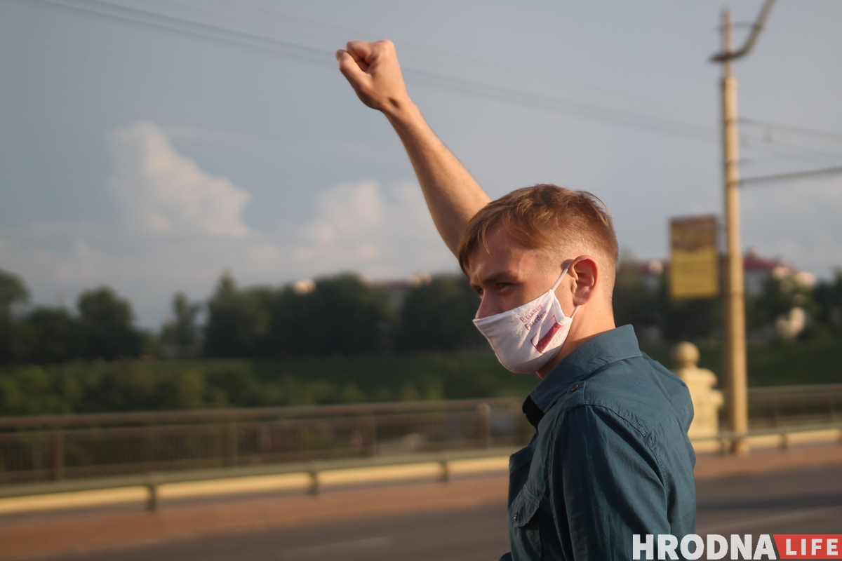 У Гродне адбылася акцыя салідарнасці з затрыманымі