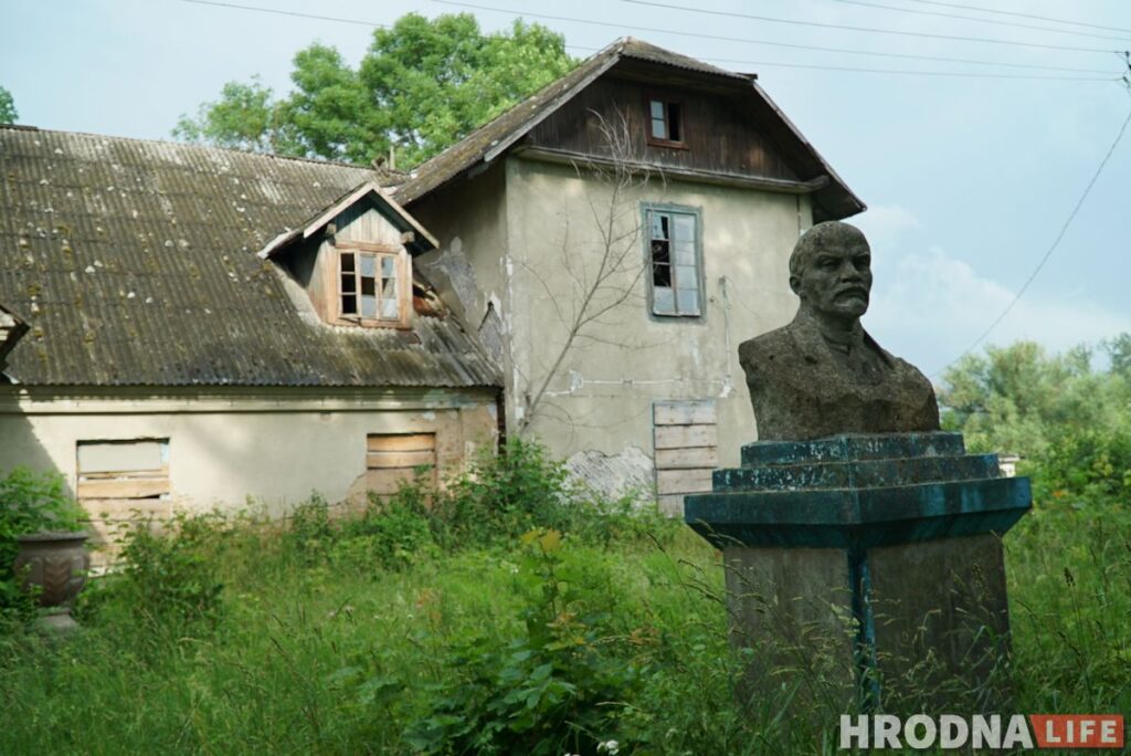 "Схаваная" сінагога, ядро ў сцяне і найвышэйшы млын Беларусі: падарожжа на 12 цікавостак за 1 дзень