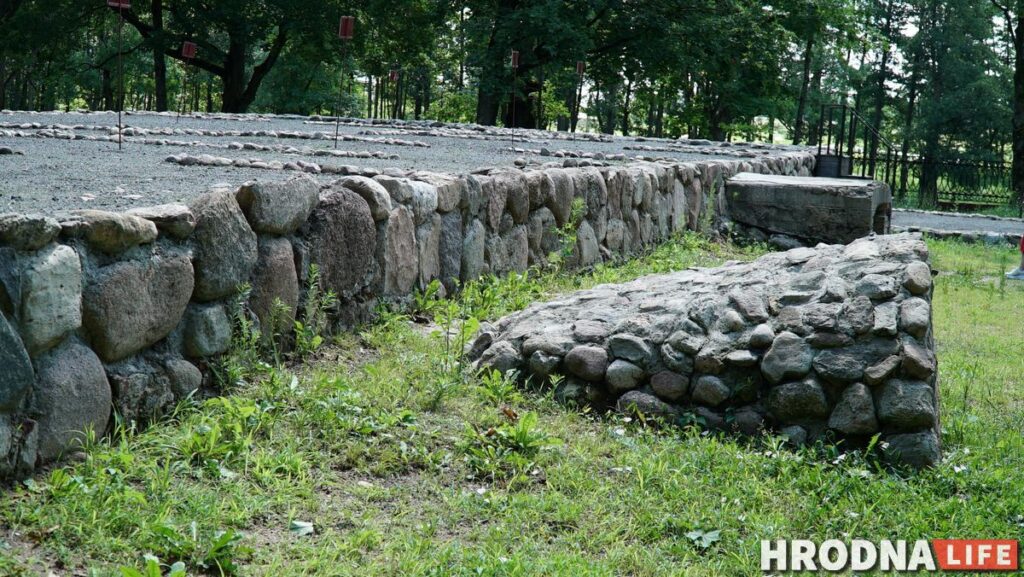 Каліноўскі, скарб Талочкаў і сядзіба, дзе гасцяваў Напалеон. 10 месцаў паміж  Свіслаччу і Зэльвай – за 1 дзень