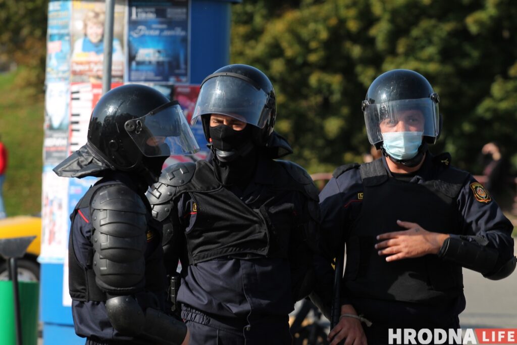 Трансгендерного парня в гродненском РОВД заставили раздеться и сняли на камеру