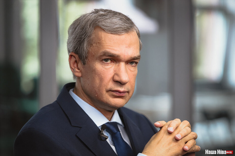 «Брусэль баіцца заштурхнуць Беларусь у Расею». Экспэрты ацанілі санкцыі Эўразвязу