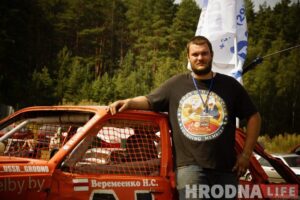 Актывіста ў Гродне затрымалі, калі ён прыехаў у ДАІ пераафармляць аўтамабіль