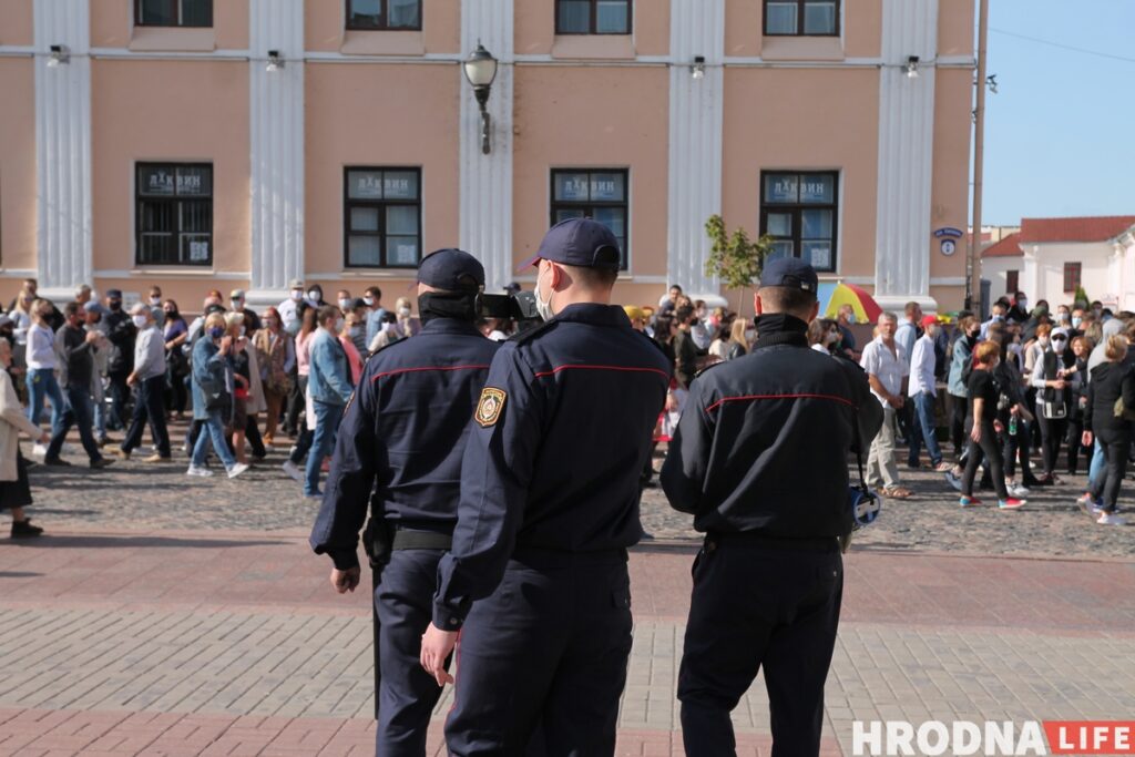 Затрыманых на маршы 12 студзеня гродзенцаў асудзілі на штрафы і суткі