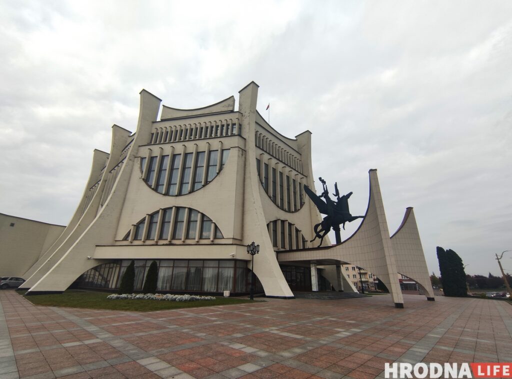 У Гродзенскім драмтэатры - новыя акцёры. Што адбылося пасля масавых звальненняў?
