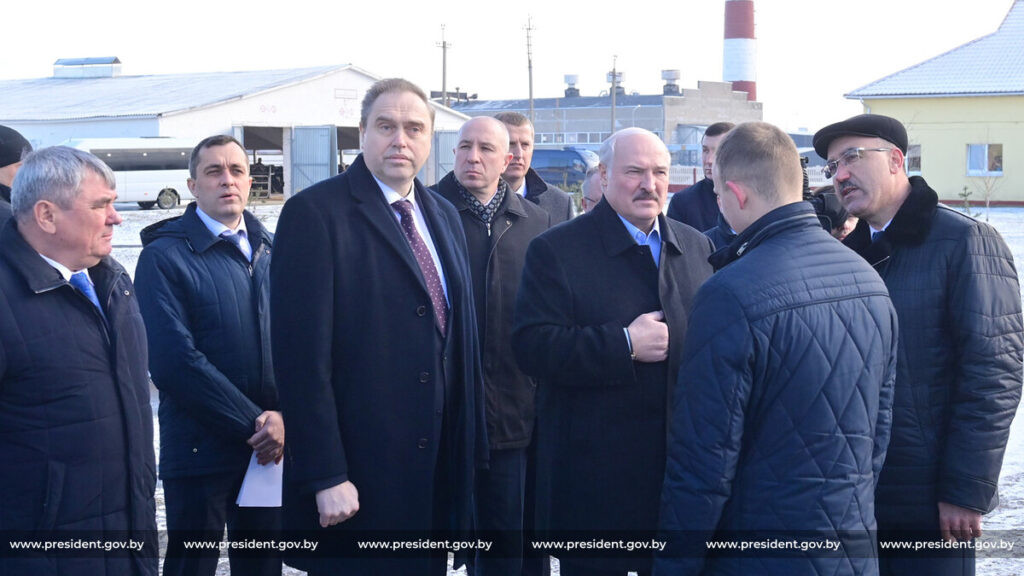 "Будуць у вас іншыя прэзідэнты, а зараз набярыцеся цярпення". Пра што Лукашэнка казаў у Гродне