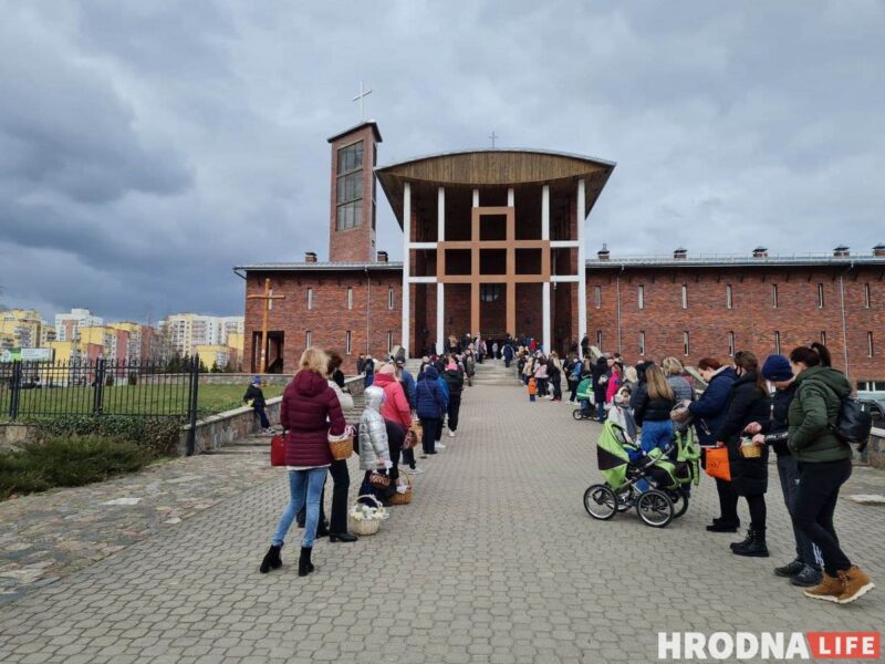 В костёлах Гродно готовятся к Пасхе