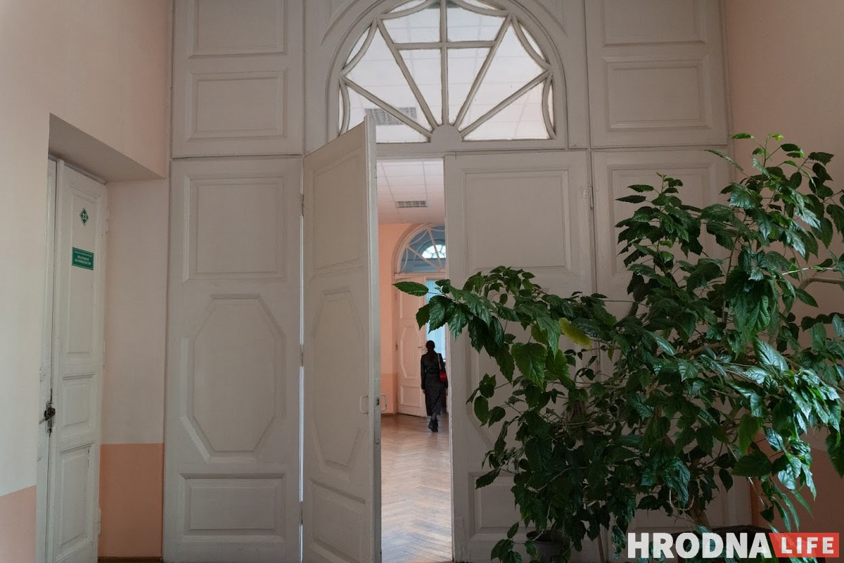 Таямніцы без замкоў. 7 гісторый, схаваных за дзвярыма гістарычных будынкаў Гродна